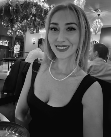 Özge Özyıldırım